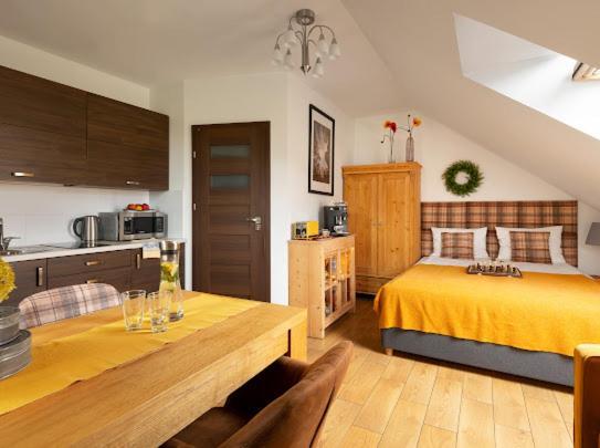 Apartamenty U Harrego I Przy Stawie Spa Z Klimatyzacja, Balia, Sauna, Ogrodem I Parkingiem Bad Kudowa Exterior foto