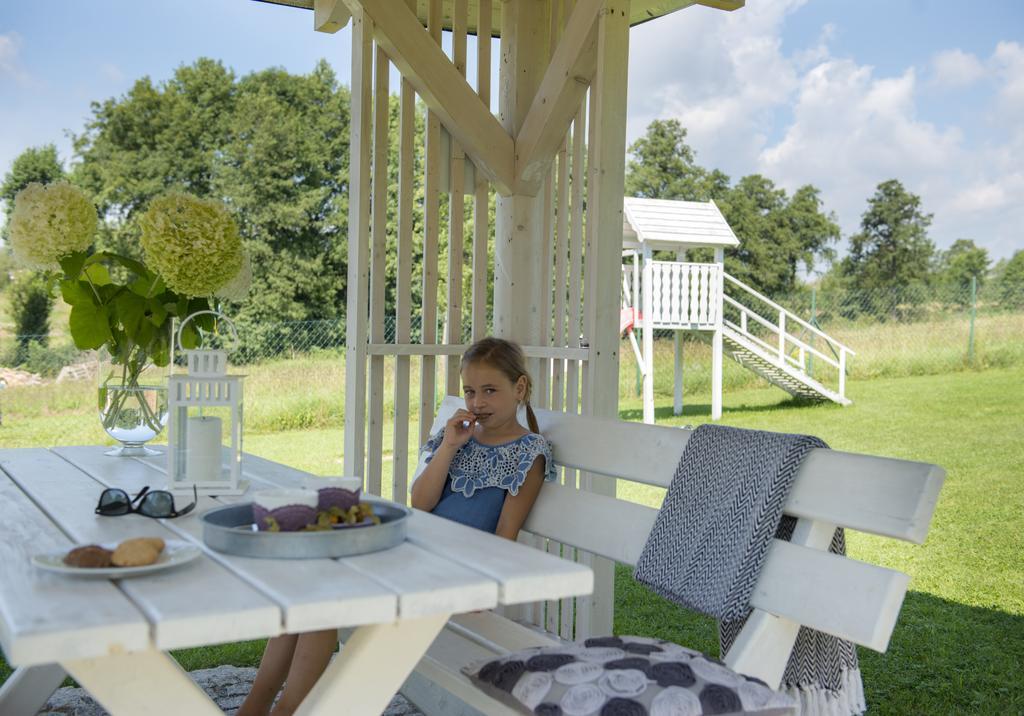 Apartamenty U Harrego I Przy Stawie Spa Z Klimatyzacja, Balia, Sauna, Ogrodem I Parkingiem Bad Kudowa Exterior foto